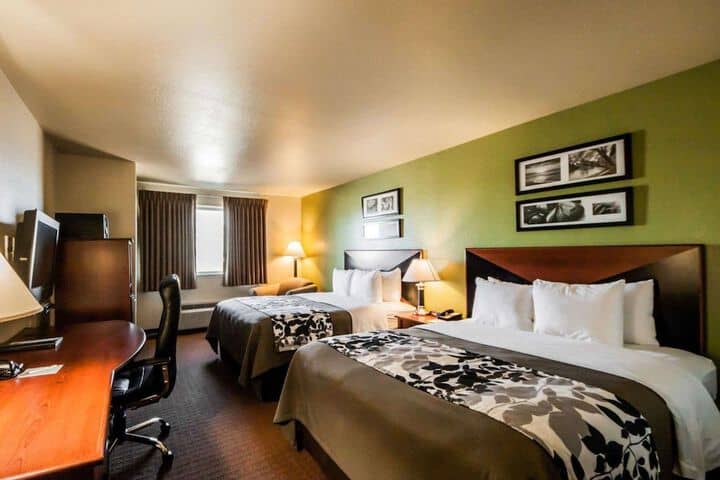 Room 18 of 44