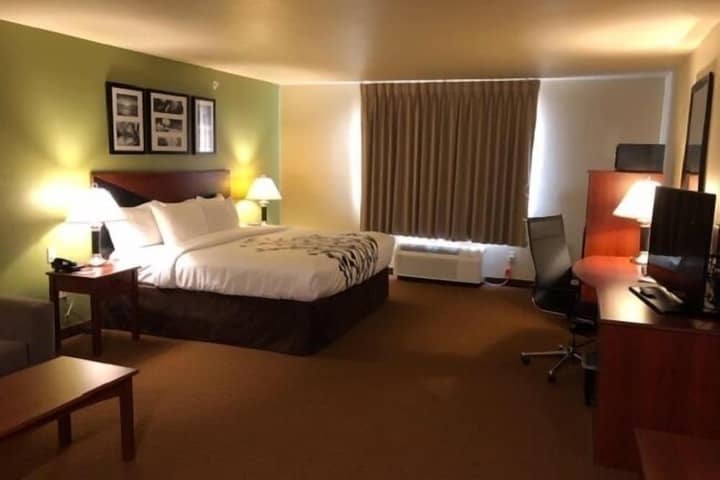 Room 11 of 44