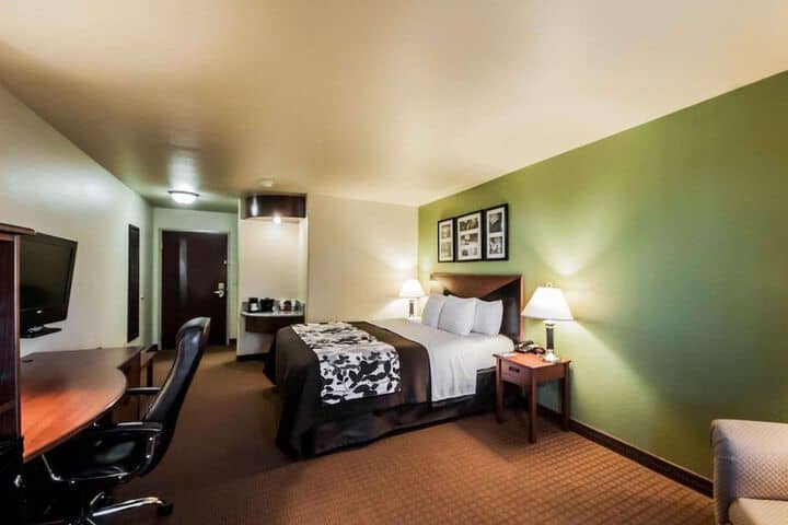 Room 14 of 44