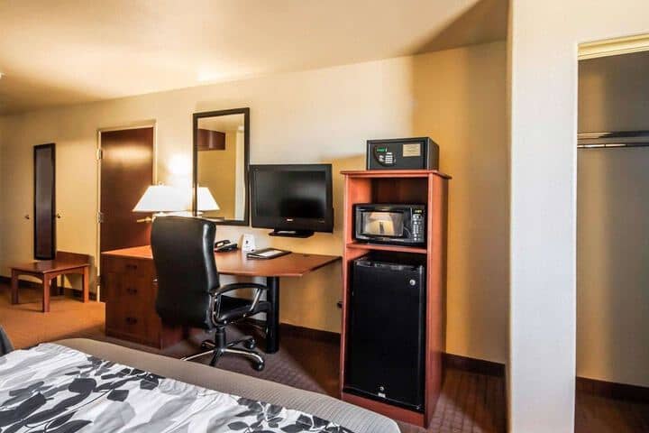 Room 15 of 44